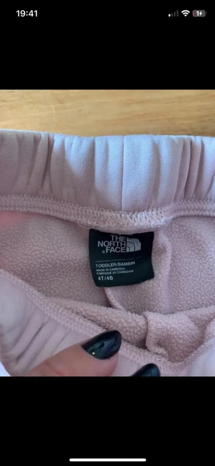 Pantalon survêtement The North Face taille 4 ans - photo numéro 3