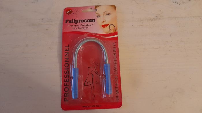 Accessoire professionnel d'épilation comme au fil - photo numéro 3