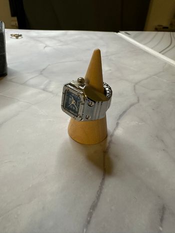 Bague modèle montre bleu