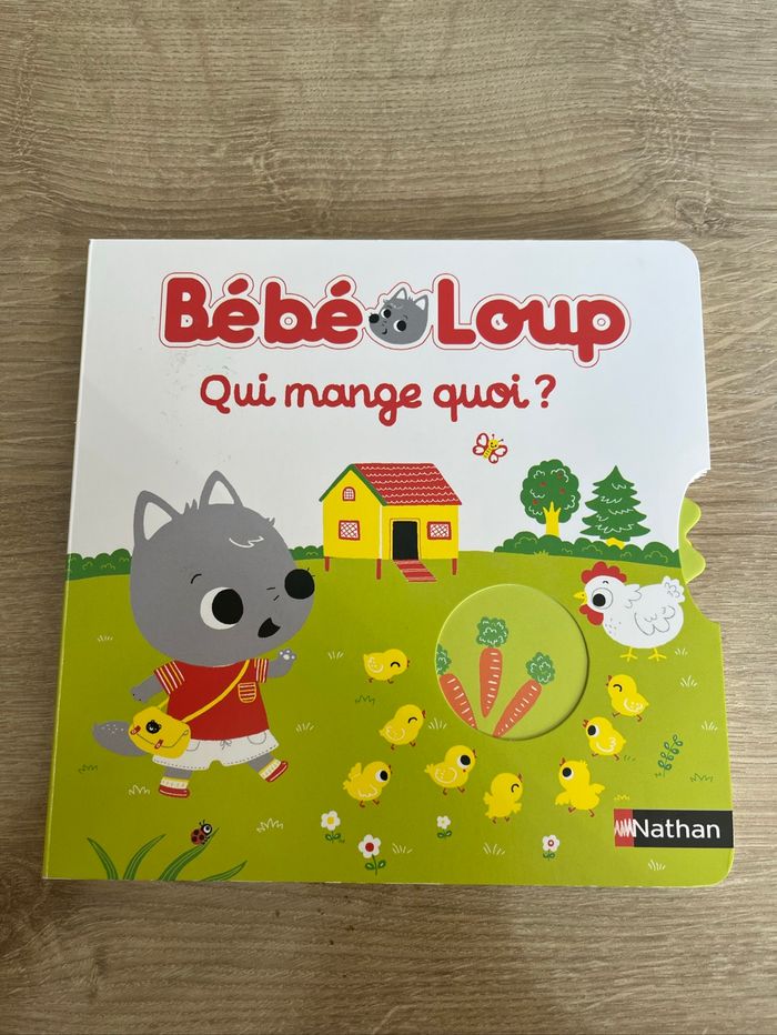 Livre bébé loup qui mange quoi?