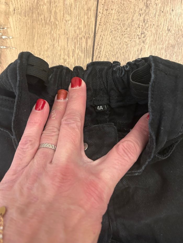 Jean garçon noir excellent état - photo numéro 2