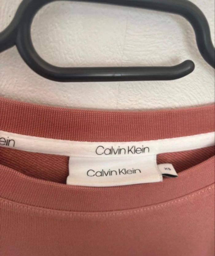 Pull Calvin Klein rose - photo numéro 3