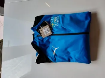 Survêtement de club marque puma taille S
