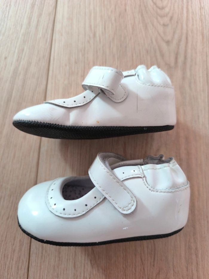 Chaussures vernis blanches cérémonie Robeez - Taille 3-6 mois - photo numéro 2