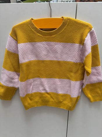 Pull rayé rose et jaune H&M taille 104cm