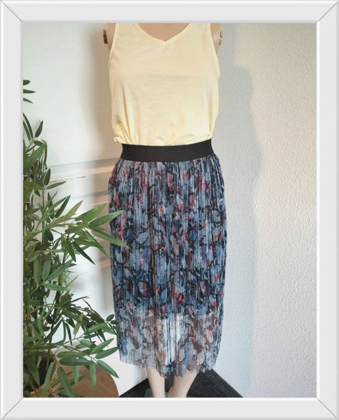Jupe mi longue kiabi taille xs neuve - photo numéro 2
