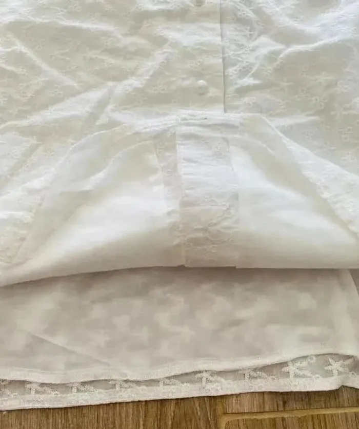 Belle blouse blanche dos nu V taille 38/40 - photo numéro 5