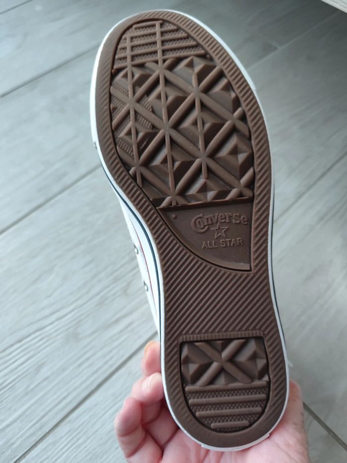 Converse montantes blanches - photo numéro 8