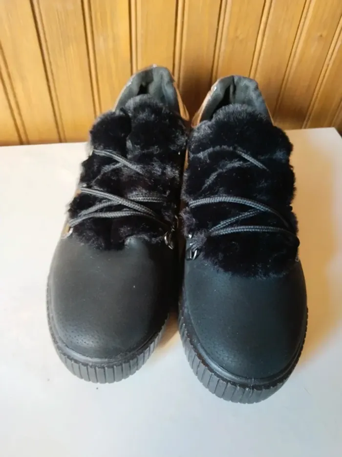 Jolies baskets chaussures femme pointure 41 - photo numéro 4