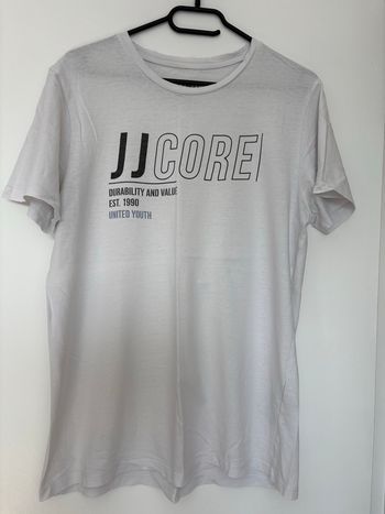 Tee-shirt