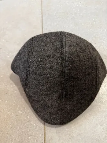 Casquette, taille 58, très bon état