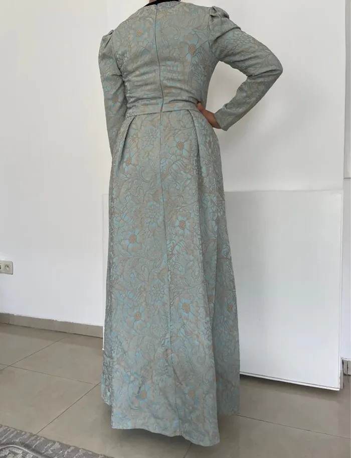 Robe de soirée longue - photo numéro 2