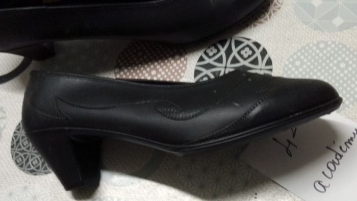 Chaussure - photo numéro 2