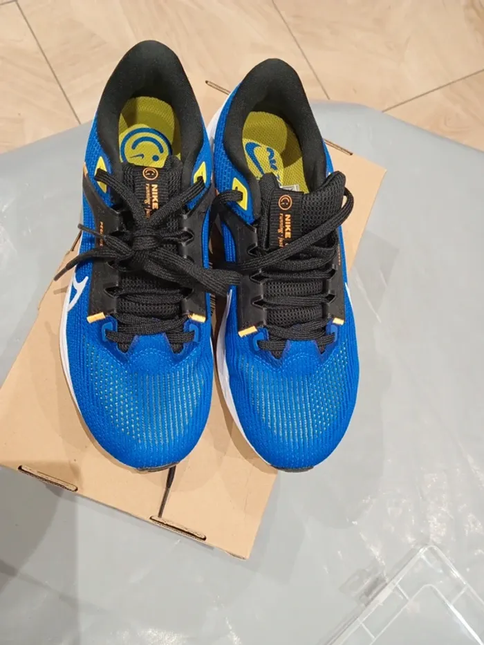 Nike Pegasus 40 taille 38.5 - photo numéro 3