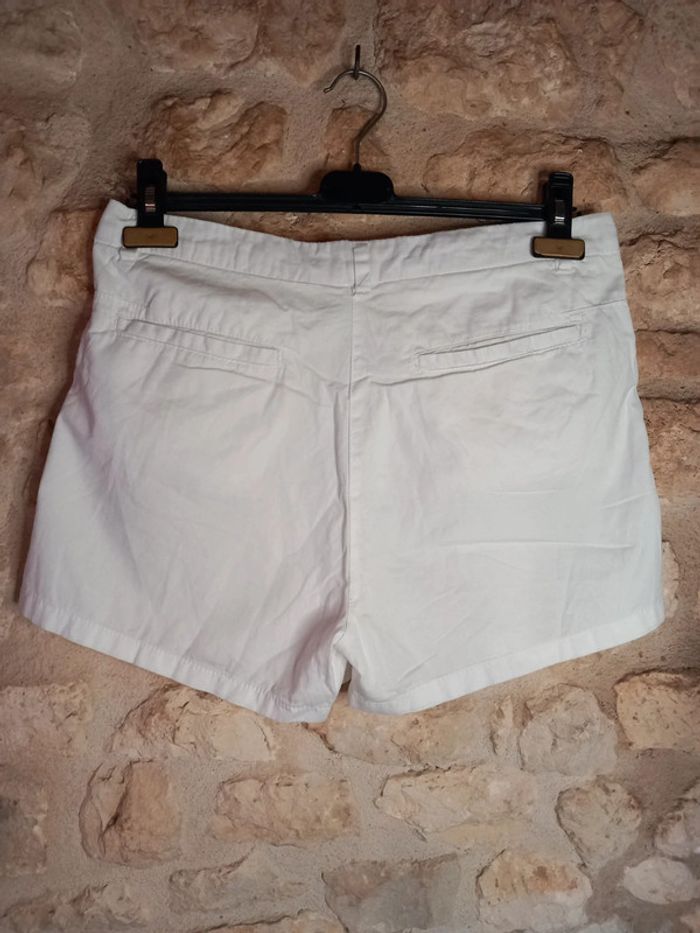 Short blanc - photo numéro 4