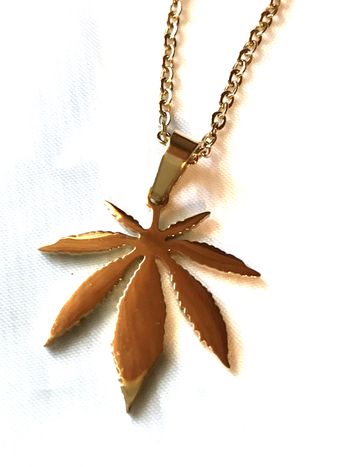 Collier Pendentif Petite Feuille Erable Flore Bijou Doré Fantaisie Hommes Femmes