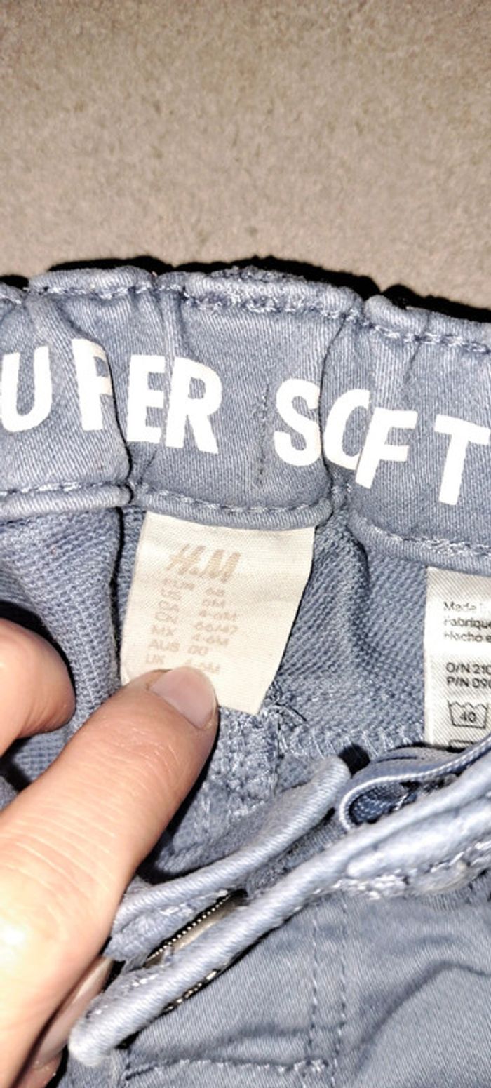 Jeans bleu clair H&M 6 mois - photo numéro 3