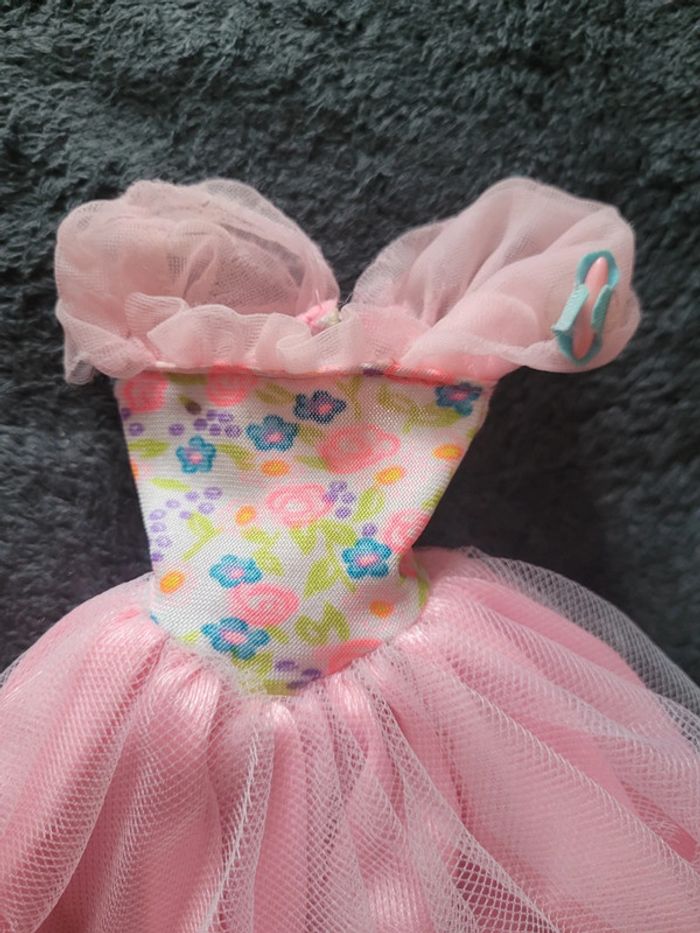 Robe barbie papillon - photo numéro 3
