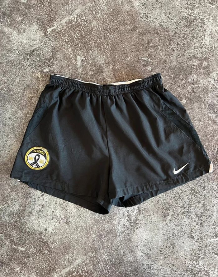 Short sport noir femme Nike taille M Pantalón corto deportivo mujer Pantaloncino donna Damen
