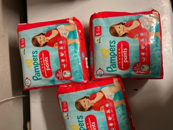 3 paquets de couches Pampers t 5