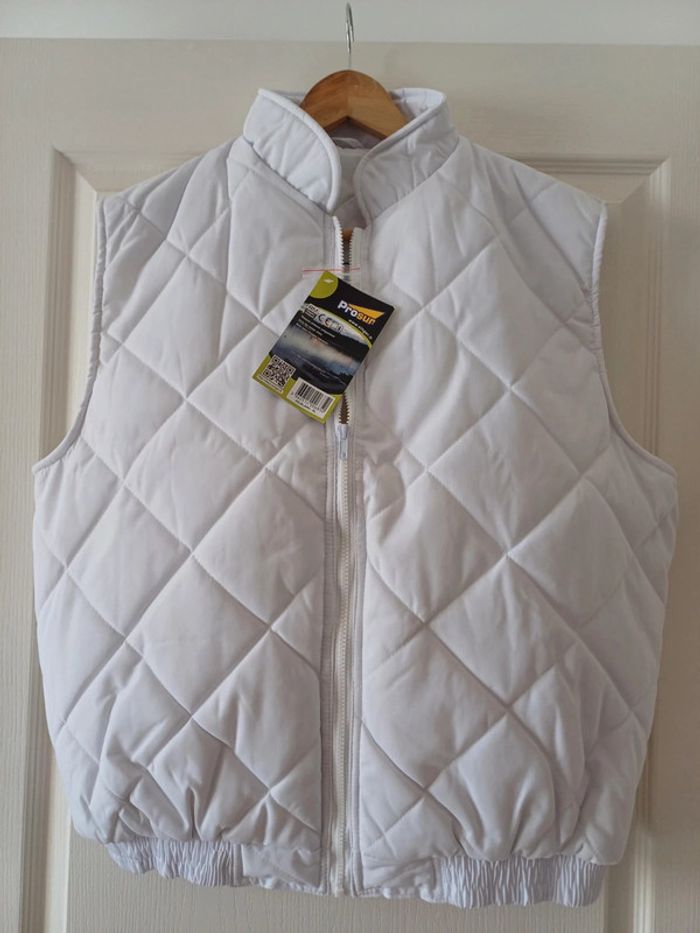 Veste sans manches blanches taille XL neuve
