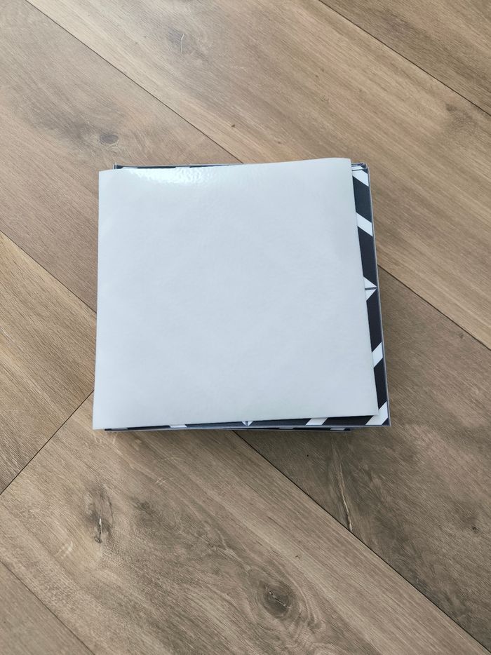 Lot de 8 carreaux adhésifs 20x20 cm pour cuisine ou salle de bain Vinyl Way neufs - photo numéro 2