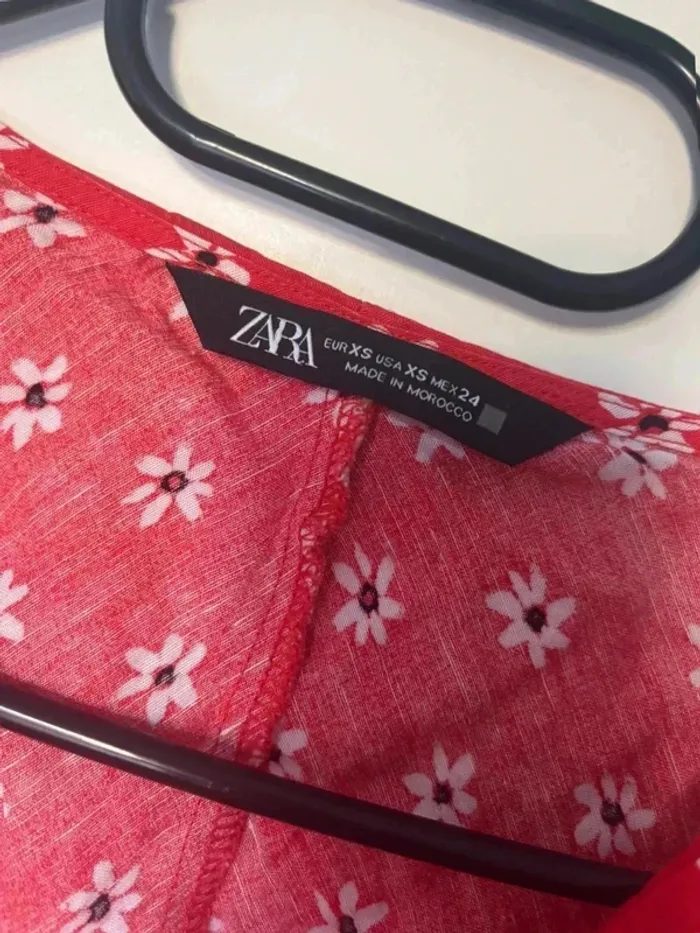 Crop top Zara taille 34 - photo numéro 4