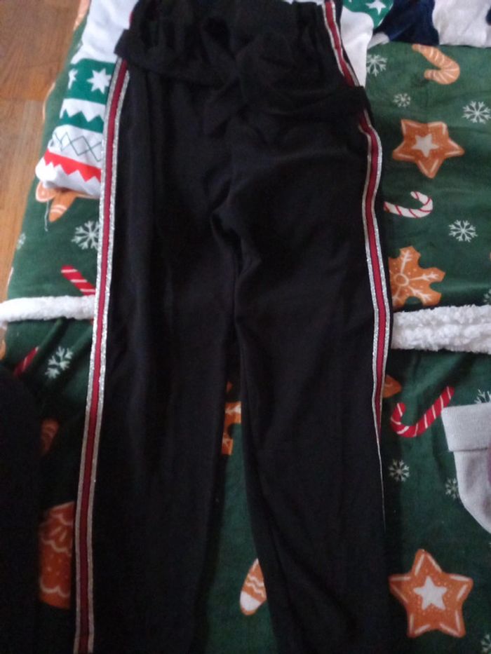 Pantalon taille 12ans 146/152cm kiabi paillette - photo numéro 1
