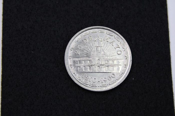 Pièce de monnaie 1 peso argentine 25 de mayo 1960 - photo numéro 2