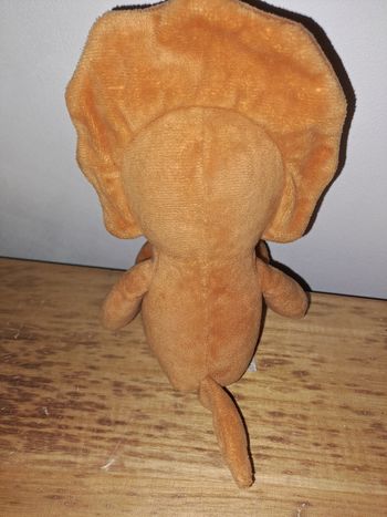 Dinosaure peluche