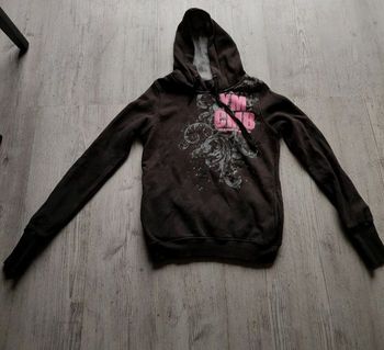 Sweat a capuche noir et rose taille m
