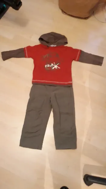 Pantalon et t shirt manche longue