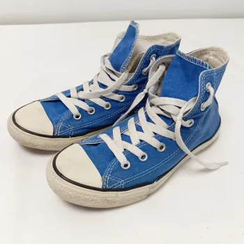 Converses bleu ciel old school bon état pointure 35 C050