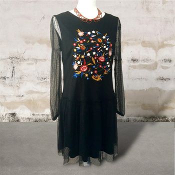 Robe de soirée cérémonie manches longues voile plumetis noir comme neuve