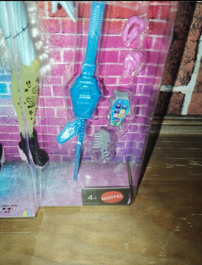 Poupée Monster High Frankie Stein - photo numéro 3