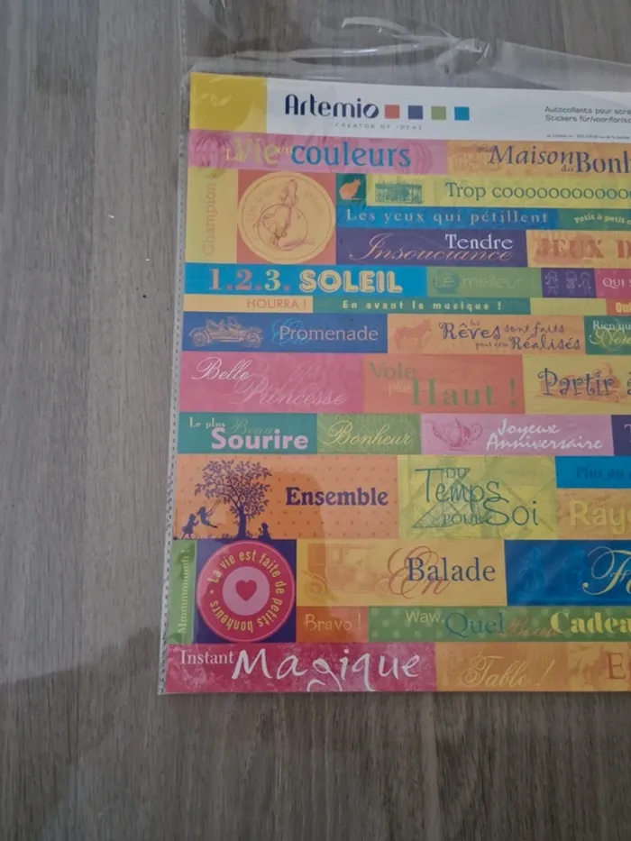 Planche se stickers - photo numéro 2