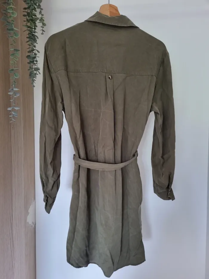 Robe chemise kaki courte - photo numéro 2