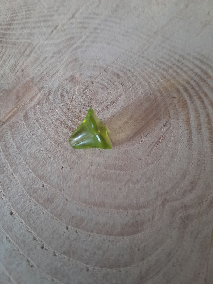 Lot de 50 perles en verre fleurs roses, marron et vertes - photo numéro 4