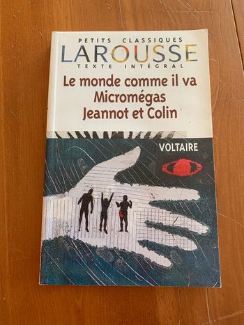 Petit classique Larousse Voltaire