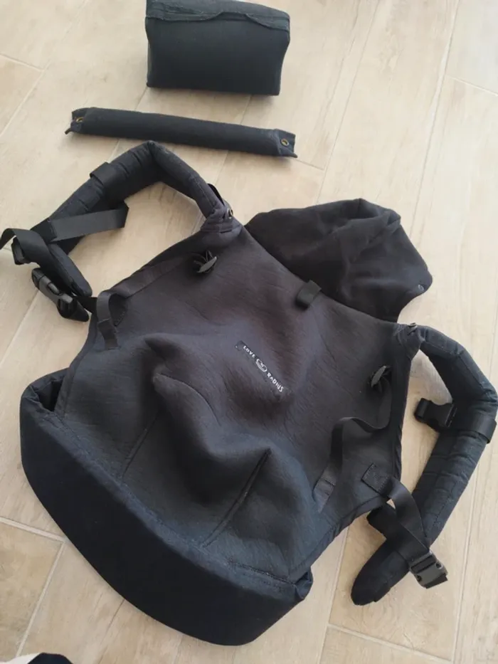Porte bébé "Love Radius" neuf avec kit nourisson 👌