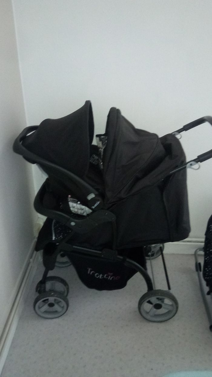 Poussette - photo numéro 2