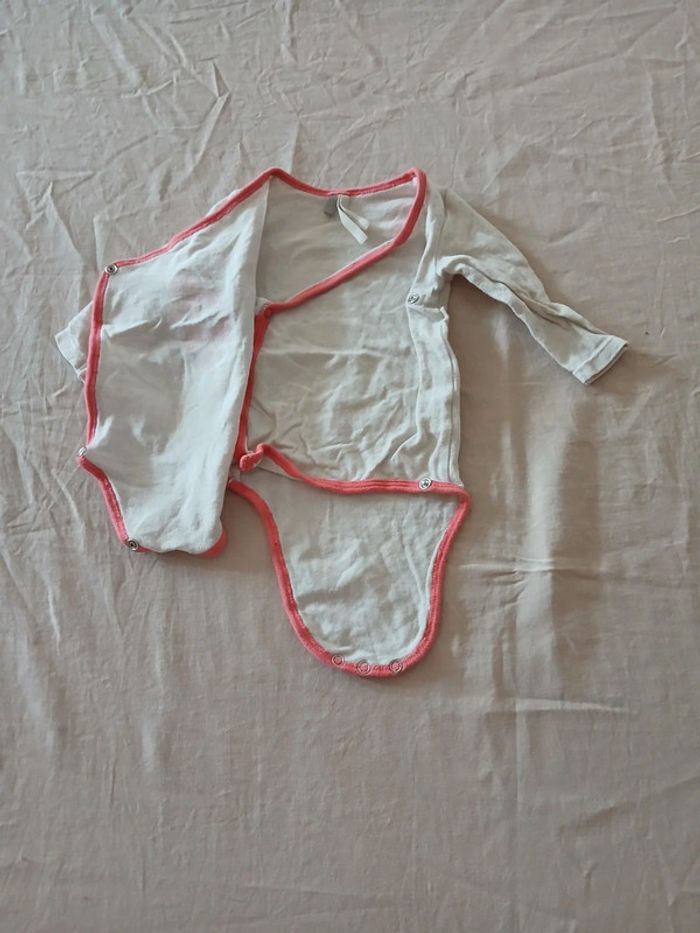 Body 3 mois - photo numéro 2