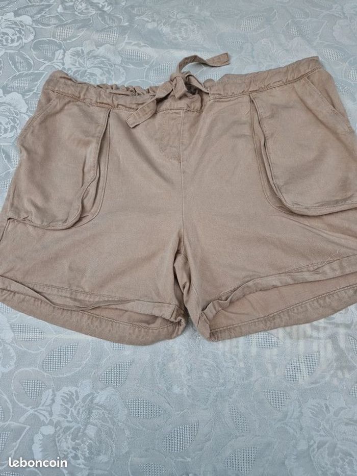 short beige de grossesse premaman - photo numéro 4