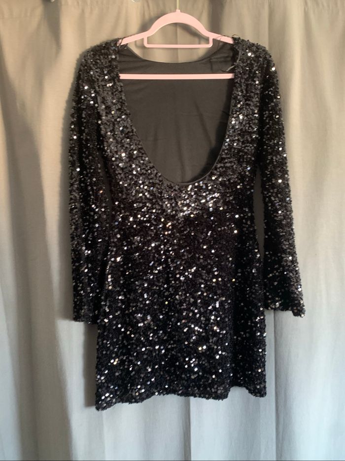 Robe à sequins - photo numéro 2