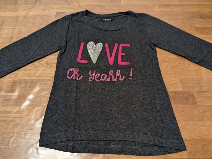 T-shirt Love fille 8 ans influx neuf sans étiquette - photo numéro 2