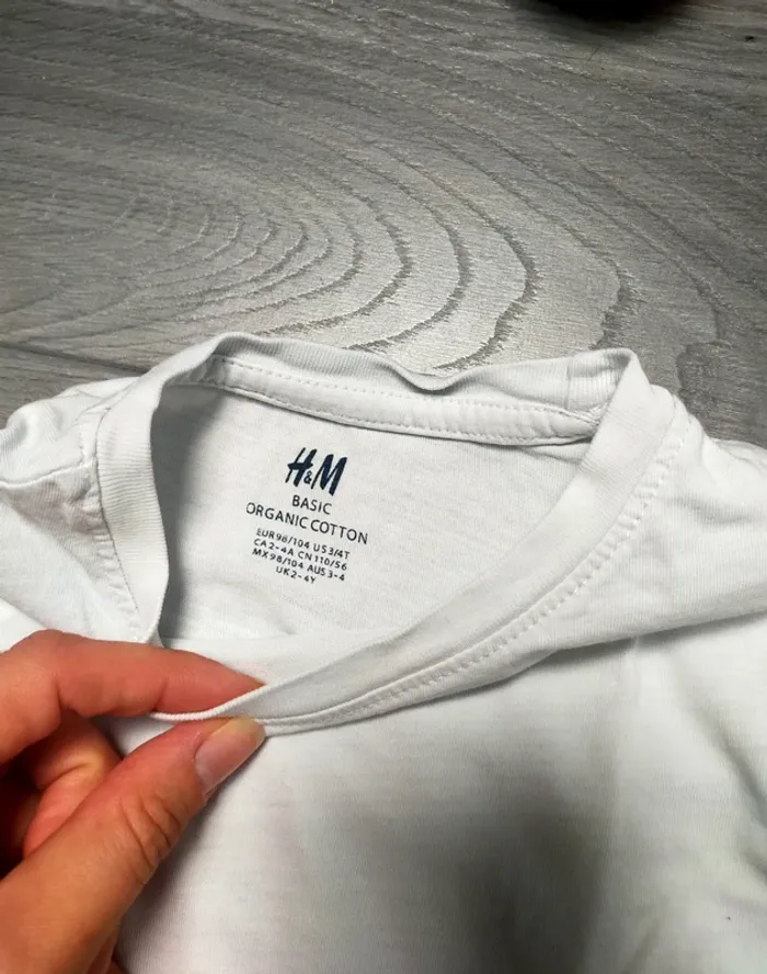 2 maillots manches longues 2-4 ans H&M - photo numéro 3