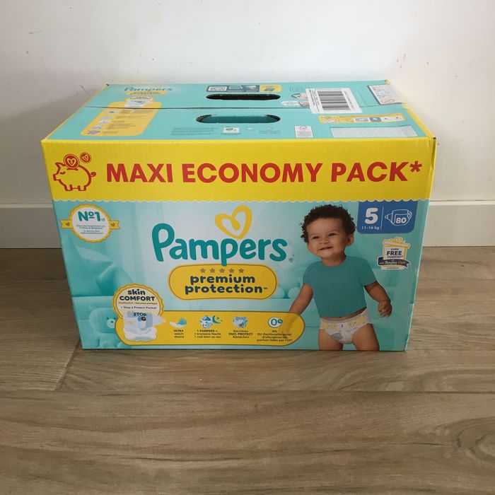 80 couches Pampers premium protection taille 5