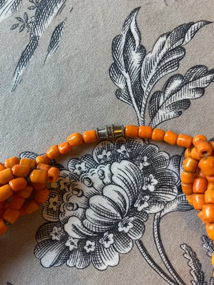 Collier perles orange - photo numéro 4