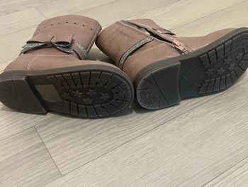 Bottes neuve taille 23