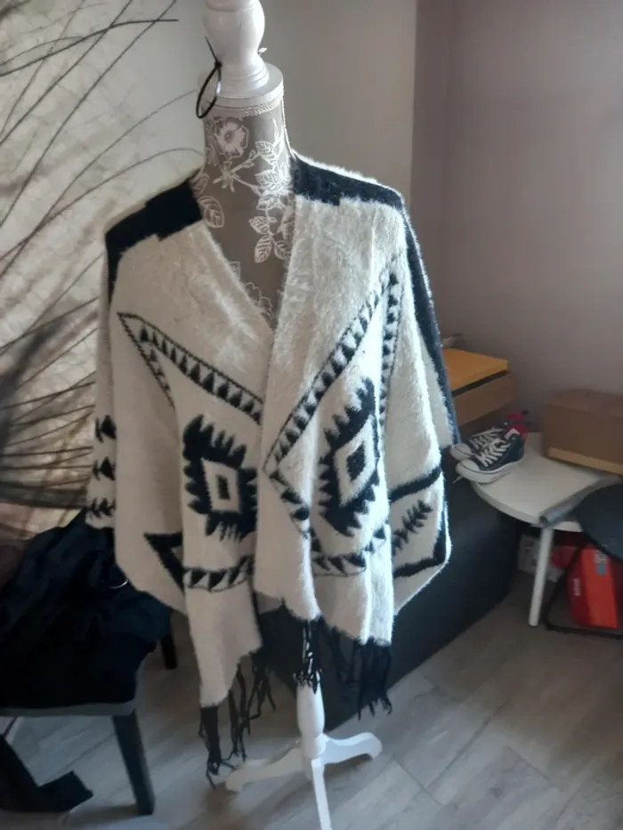 Poncho - photo numéro 2